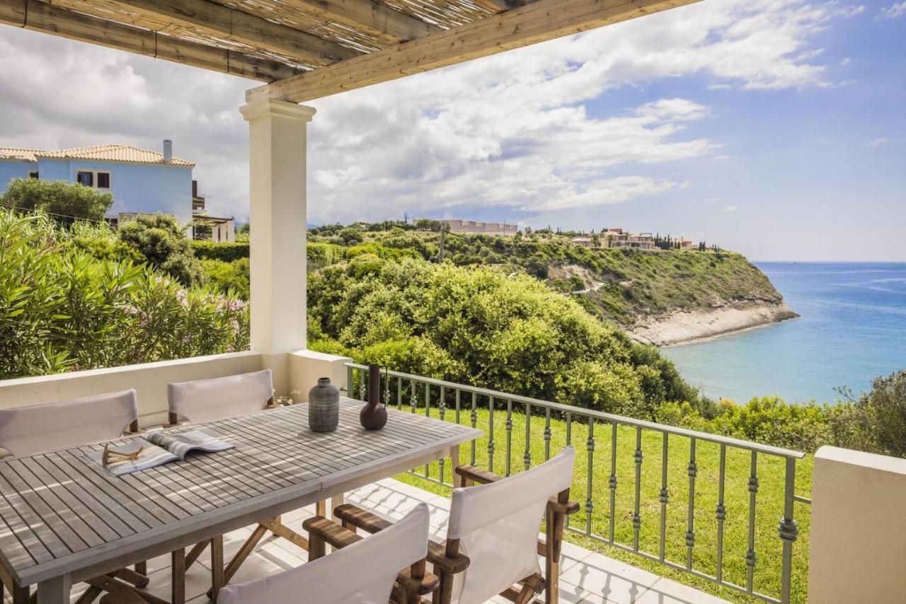 The Seasons Villa Svoronata Dış mekan fotoğraf