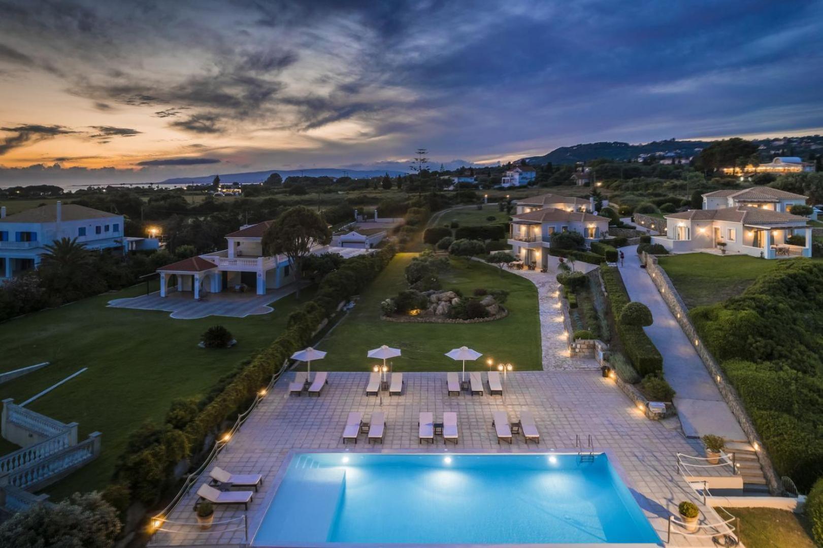 The Seasons Villa Svoronata Dış mekan fotoğraf